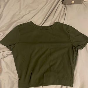 NEW BASICS GREEN TOP